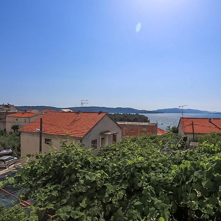 Apartment Pepica Трогір Екстер'єр фото