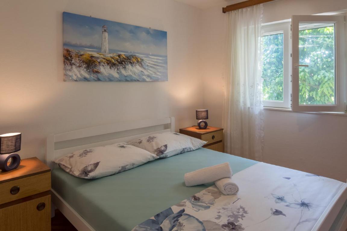 Apartment Pepica Трогір Екстер'єр фото
