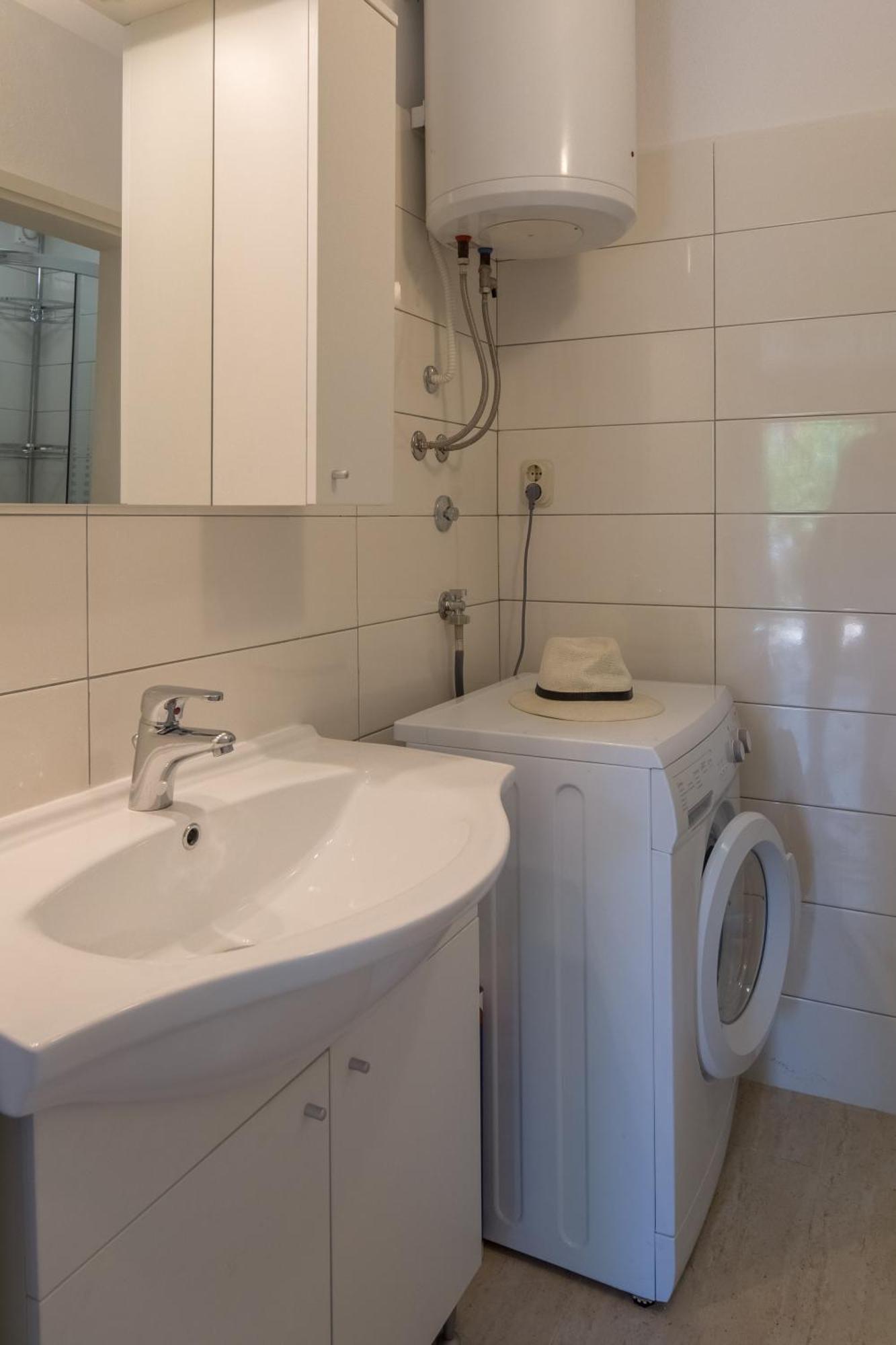 Apartment Pepica Трогір Екстер'єр фото